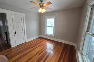 25 E Roosevelt St, Freeport, IL 61032 - Photo 5