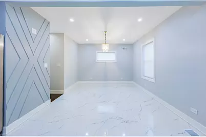 9356 S Manistee Avenue, Chicago, IL 60617 - Photo 7