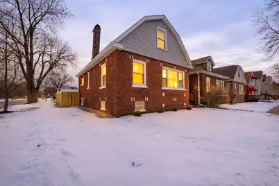 9356 S Manistee Avenue, Chicago, IL 60617 - Photo 1