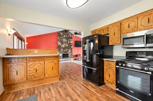 13748 Le Claire Ave, Crestwood, IL 60418 - Photo 9