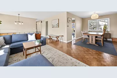 2422 Stonewall Avenue, Woodridge, IL 60517 - Photo 7