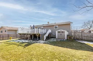 2422 Stonewall Ave, Woodridge, IL 60517 - Photo 27