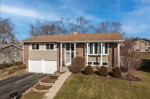 2422 Stonewall Ave, Woodridge, IL 60517 - Photo 29