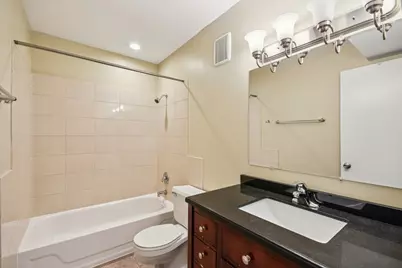 108 Mullingar Court #2D, Schaumburg, IL 60193 - Photo 17