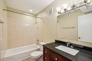 108 Mullingar Ct, Schaumburg, IL 60193 - Photo 17