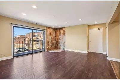 108 Mullingar Court #2D, Schaumburg, IL 60193 - Photo 3