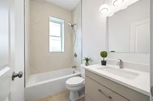 2741 W Belmont Ave, Chicago, IL 60618 - Photo 9