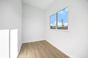 2741 W Belmont Ave, Chicago, IL 60618 - Photo 13