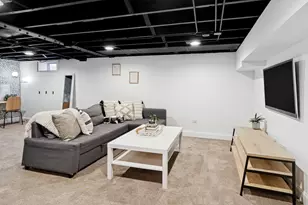 820 Cherry St, Wheaton, IL 60187 - Photo 15