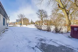 210 Southgate Ave, Chicago Heights, IL 60411 - Photo 25