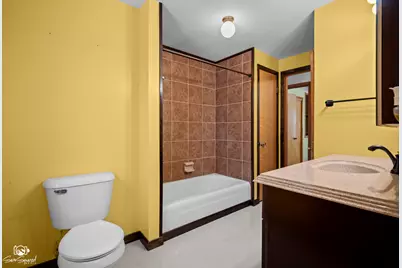 2750 E Riverview Drive, Kankakee, IL 60901 - Photo 17