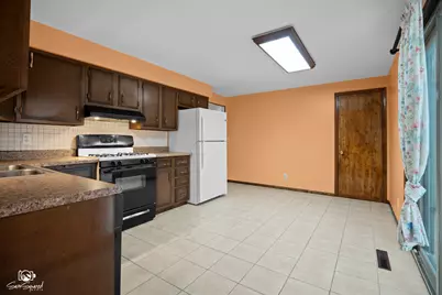 2750 E Riverview Drive, Kankakee, IL 60901 - Photo 7