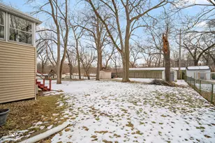 2750 E Riverview Dr, Kankakee, IL 60901 - Photo 25