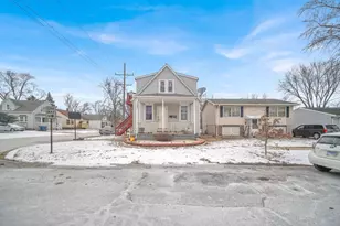 37 W 36th Pl, Steger, IL 60475 - Photo 1