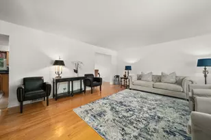 783 Greenbriar Ln, Lake Forest, IL 60045 - Photo 7