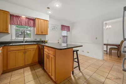 783 Green Briar Lane, Lake Forest, IL 60045 - Photo 17