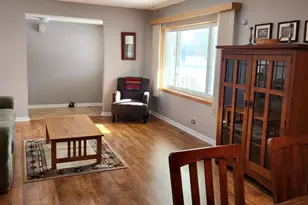 328 Wellington Ave, Elk Grove Village, IL 60007 - Photo 7