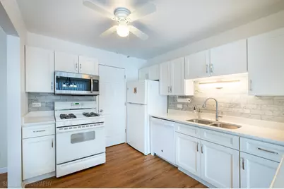 1321 7 Pines Road #C1, Schaumburg, IL 60193 - Photo 5