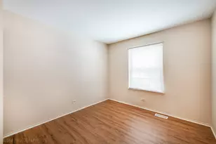 1321 7 Pines Rd, Schaumburg, IL 60193 - Photo 15