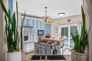 328 W Chester Dr, Maple Park, IL 60151 - Photo 9