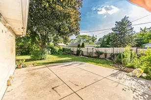 1767 E Cree Ln, Mount Prospect, IL 60056 - Photo 27