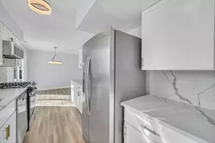 813 Kansas St, Carol Stream, IL 60188 - Photo 15