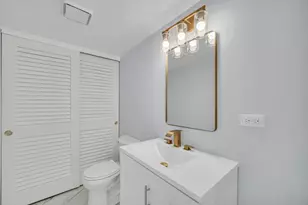 813 Kansas St, Carol Stream, IL 60188 - Photo 33