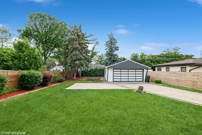 1001 Oakton Street, Park Ridge, IL 60068 - Photo 9