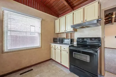 6838 Beckwith Road, Morton Grove, IL 60053 - Photo 9