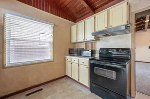 6838 Beckwith Rd, Morton Grove, IL 60053 - Photo 9