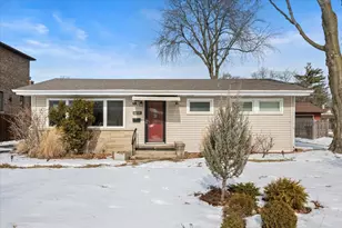 6838 Beckwith Rd, Morton Grove, IL 60053 - Photo 1