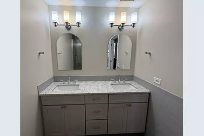 1301 W Madison Street #213, Chicago, IL 60607 - Photo 9