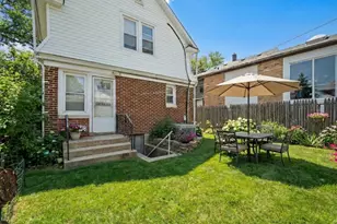 225 Burchell Ave, Highwood, IL 60040 - Photo 23