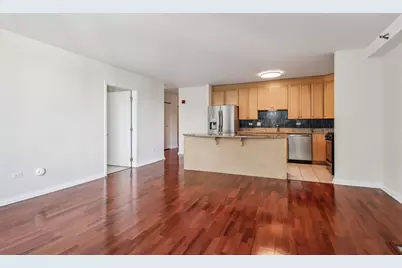 33 W Ontario Street #25H, Chicago, IL 60654 - Photo 5