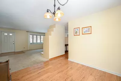 1727 Warwick Lane, Schaumburg, IL 60193 - Photo 11