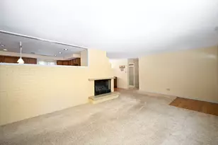 1727 Warwick Ln, Schaumburg, IL 60193 - Photo 7