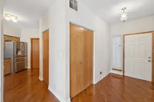 2801 Odlum Dr, Schaumburg, IL 60194 - Photo 3