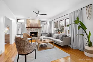 39W844 Carl Sandburg Rd, Saint Charles, IL 60175 - Photo 11