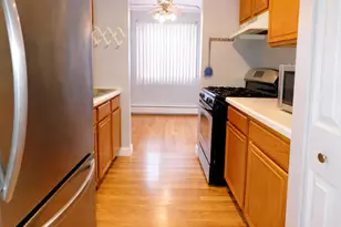 6113 W 64th Pl, Chicago, IL 60638 - Photo 9