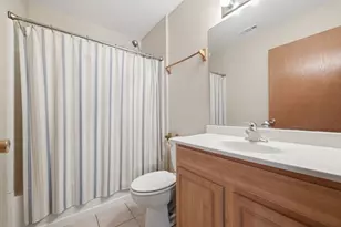 1361 Rock Run Dr, Crest Hill, IL 60403 - Photo 13