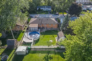 260 W Country Ct, Bourbonnais, IL 60914 - Photo 37