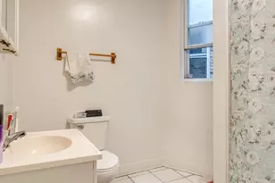 4529 S Vincennes Ave, Chicago, IL 60653 - Photo 9