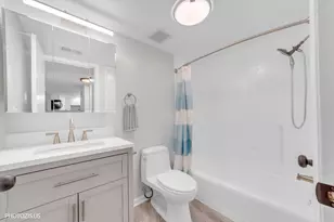 100 Deborah Ln, Wheeling, IL 60090 - Photo 9