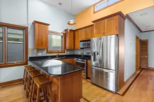 1031 N Marshfield Ave, Chicago, IL 60622 - Photo 7