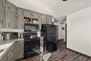 42242 N 770 East Rd, Rankin, IL 60960 - Photo 13