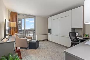 4170 N Marine Dr, Chicago, IL 60613 - Photo 11