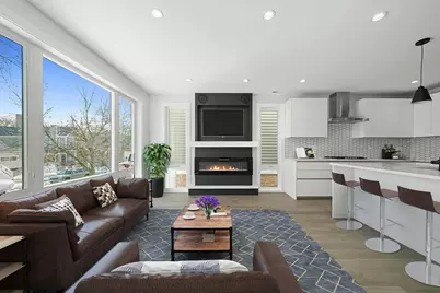 4222 N Bernard Street #2, Chicago, IL 60618 - Photo 3