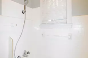 426 N Lake St, Aurora, IL 60506 - Photo 13