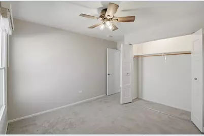 205 Nantucket Harbor #205, Schaumburg, IL 60193 - Photo 9