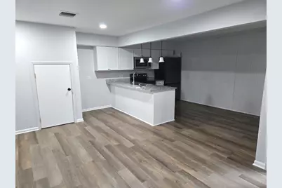 3341 Beacon Street #31, North Chicago, IL 60064 - Photo 3